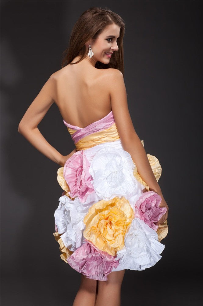 A-Line/Princess Sweetheart Ruffles Sleeveless Hand-Made Flower Short Taffeta Cocktail Dresses