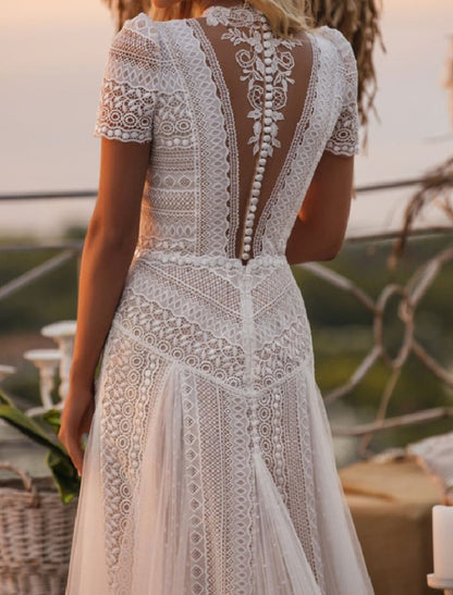 Beach Boho Wedding Dresses A-Line Illusion Neck Short Sleeve Court Train Lace Bridal Gowns With Appliques