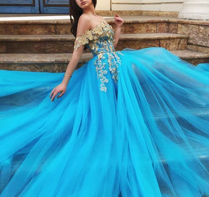 A Line Blue Sweep/Brush Train Evening Dresses Off the Shoulder Tulle Long Prom Dresses With Lace Appliques