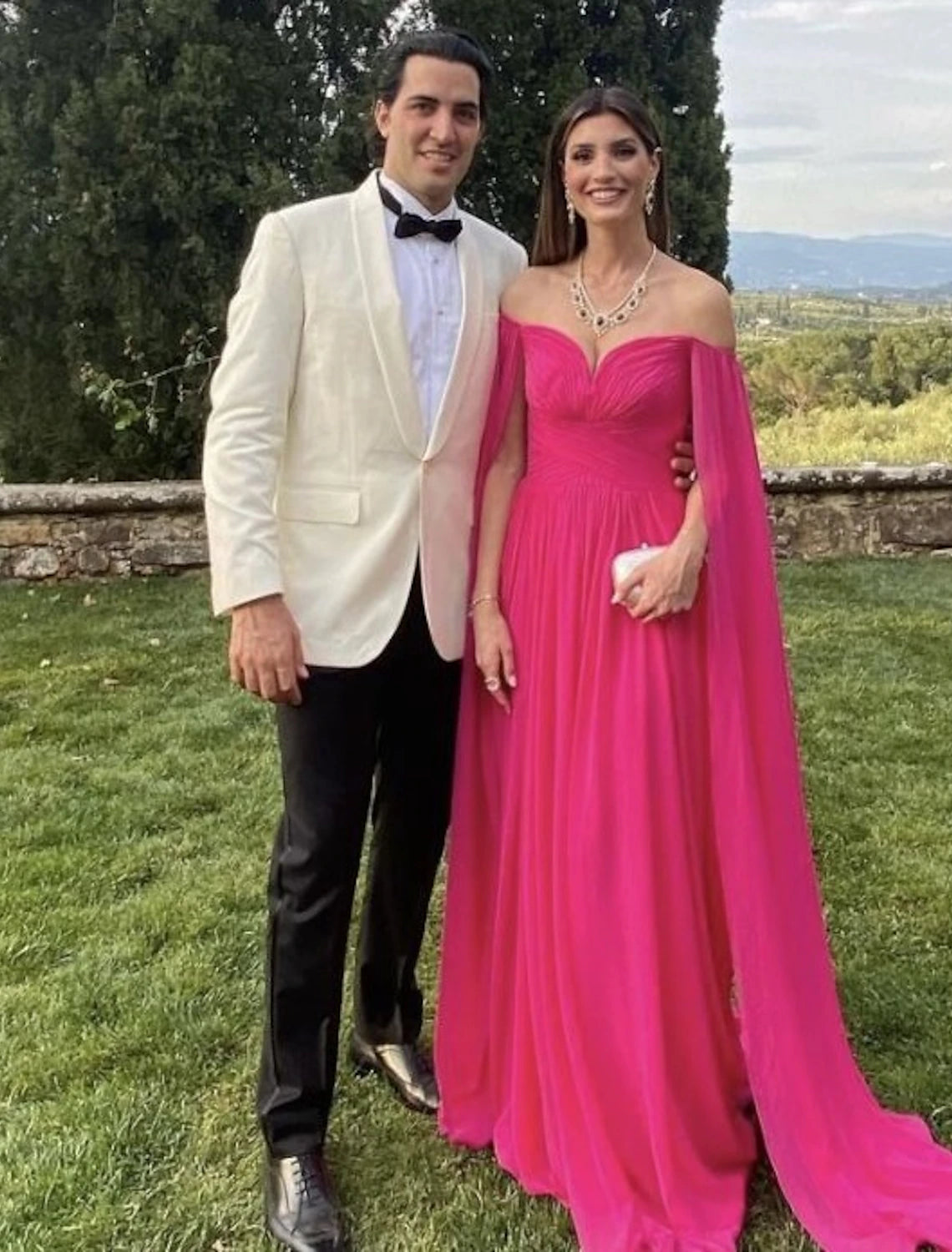 A-Line Evening Gown Elegant Dress Formal Wedding Party Sweep / Brush Train Sleeveless Off Shoulder Capes Chiffon with Pleats