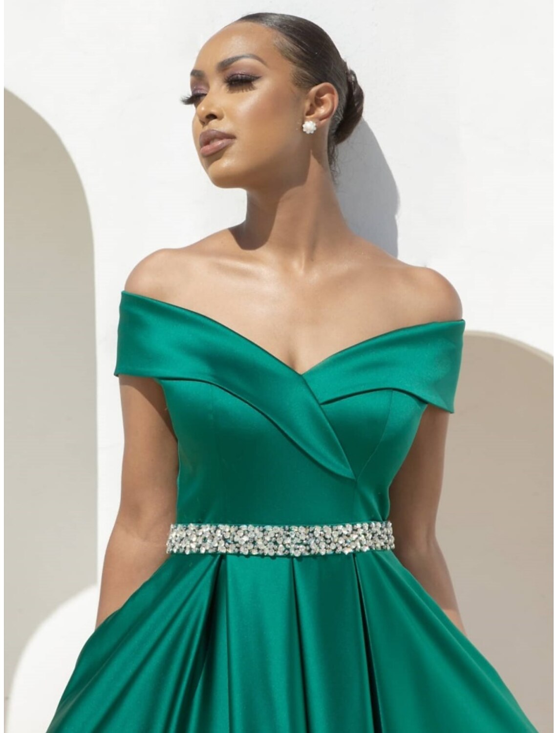 A-Line Evening Gown Elegant Dress Formal Sweep / Brush Train Christmas Red Green Dress Sleeveless Off Shoulder Satin with Pleats Crystals