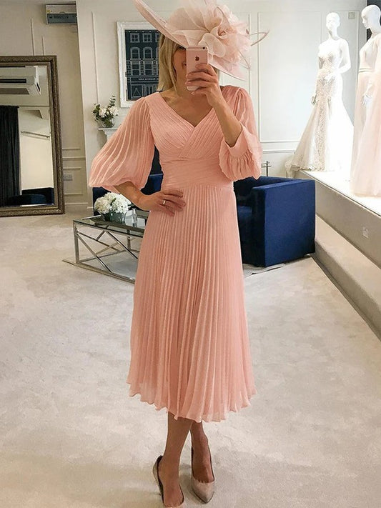 A-Line Chiffon Ruffles V-neck 3/4 Sleeves Tea-Length Mother of the Bride Dresses