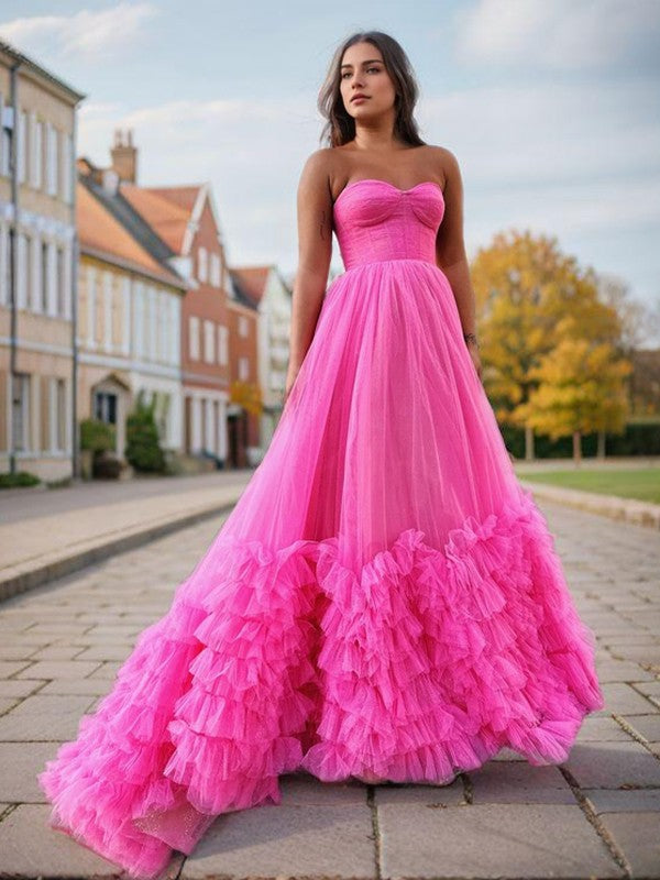 A-Line/Princess Tulle Layers Sweetheart Sleeveless Court Train Corset Dresses