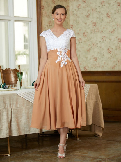 A-Line/Princess Chiffon Lace V-neck Sleeveless Tea-Length Mother of the Bride Dresses