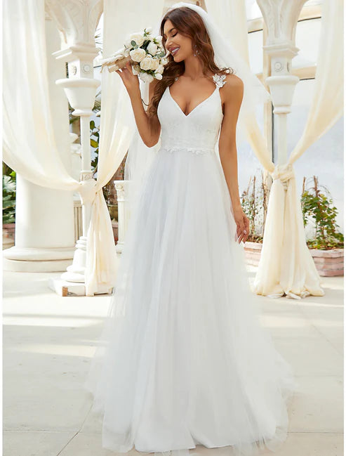 Casual Wedding Dresses A-Line Sweetheart V Wire Regular Straps Sweep / Brush Train Tulle Bridal Gowns With Crystals Appliques Bridal Dresses