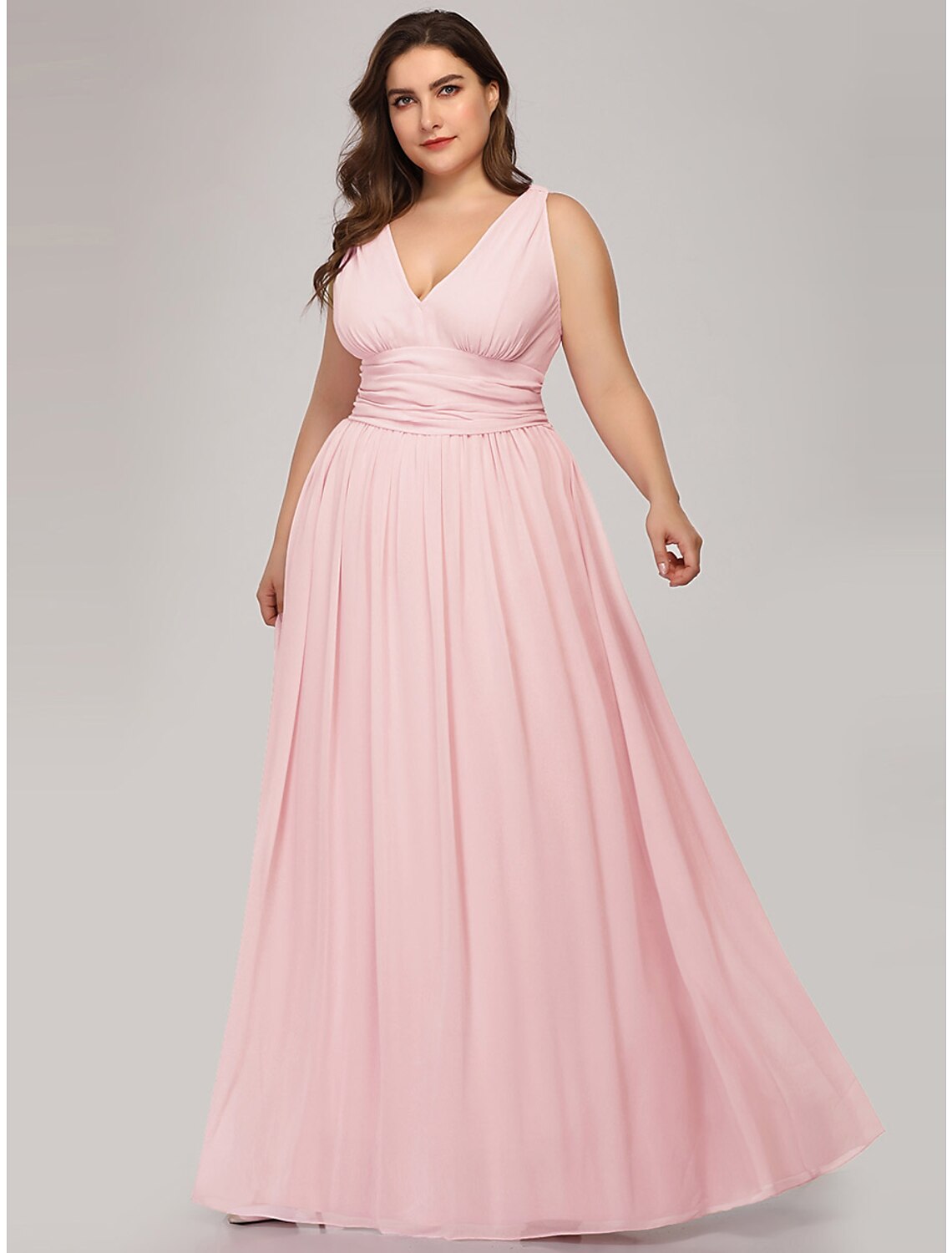 A-Line Evening Gown Plus Size Dress Wedding Guest Formal Evening Floor Length Sleeveless V Neck Bridesmaid Dress Chiffon V Back with Pleats