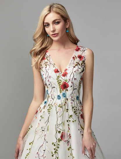 A-Line  Dresses White Dress Homecoming Floor Length Sleeveless V Neck Lace with Embroidery Appliques