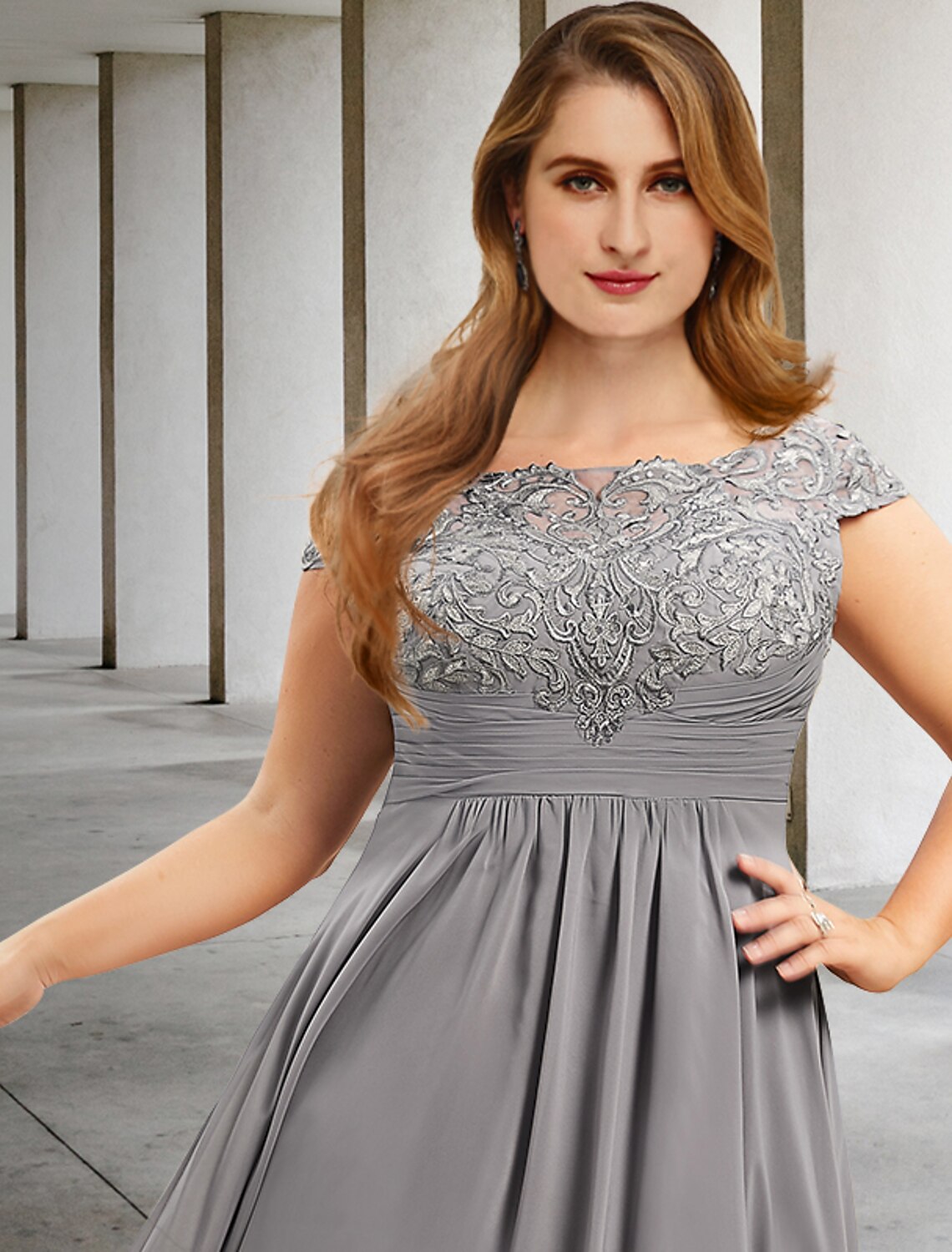 A-Line Plus Size Curve Mother of the Bride Dresses Elegant Dress Formal Wedding Guest Tea Length Short Sleeve Jewel Neck Chiffon with Pleats Ruched Appliques