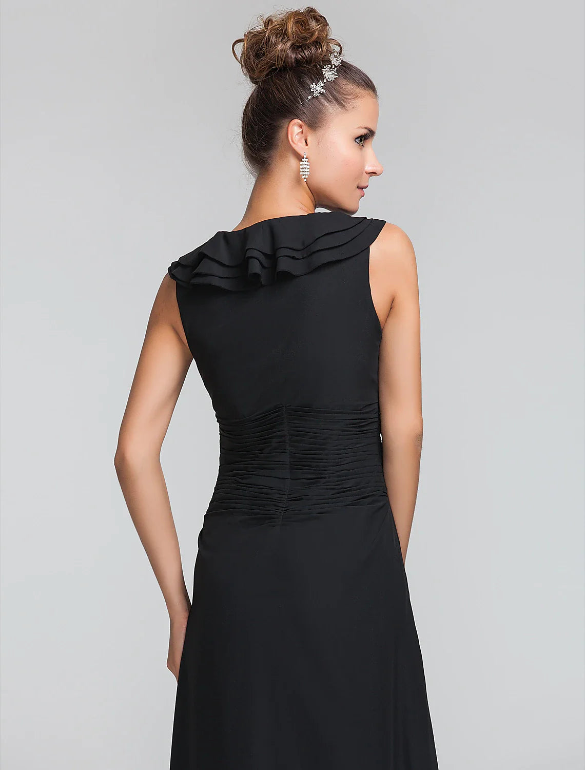 Sheath / Column Square Neck Floor Length Chiffon Bridesmaid Dress with Ruffles / Ruched