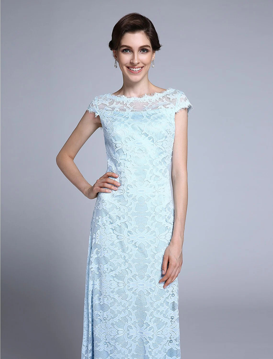 Sheath / Column Mother of the Bride Dress Open Back Bateau Neck Floor Length Lace Short Sleeve No with Lace