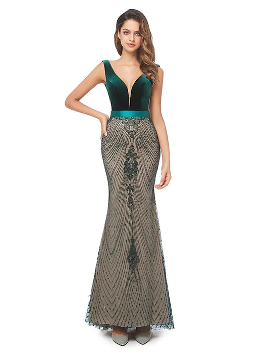 Mermaid / Trumpet Luxurious Wedding Guest Formal Evening Dress V Neck Backless Sleeveless Sweep / Brush Train Velvet with Beading