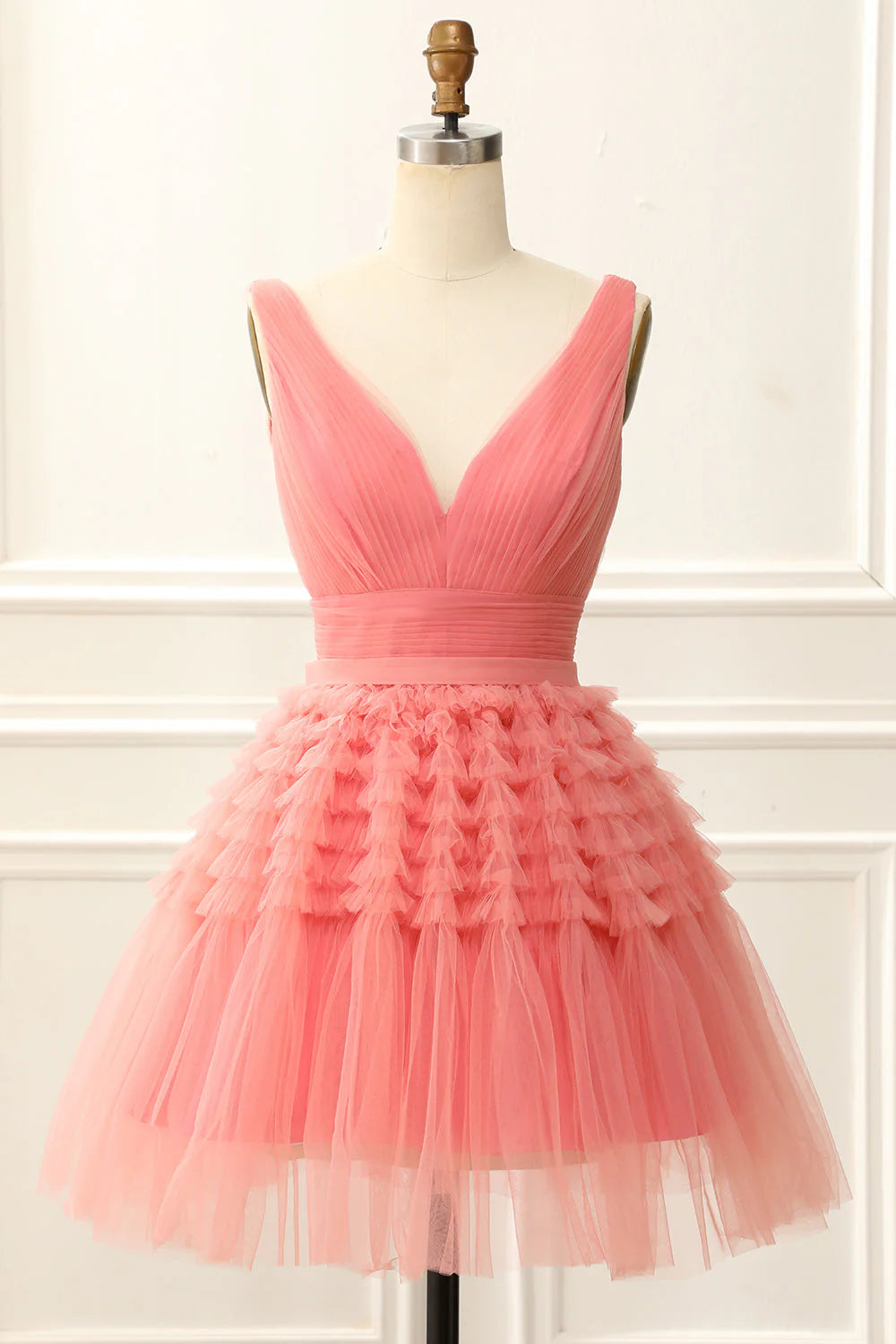 A Line Tulle Short/Mini V-Neck Homecoming Dress With Ruffles